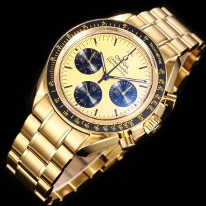 Alternative view of The Omega Speedmaster 310.60.42.50.99.002 Gold Speedmaster is powered by Omega's new-generation 3861 manual-winding chronograph movement, featuring a co-axial escapement, silicon balance spring, Master Chronometer certification, and high magnetic resistance.Drawing inspiration from the fourth-generation Speedmaster, this Moonwatch features a 42mm case crafted from Moonshine 18K gold, boasting a timelessly elegant hue.It features a Moonshine 18K gold stepped dial with a sunray-brushed finish. The subdials and hour markers are blackened, while the black ceramic bezel displays a tachymeter scale crafted using OMEGA Ceragold technology. The iconic Dot Over Ninety, a hallmark of early Speedmaster models, pays tribute to the watch's legendary lunar heritage with this innovative material.